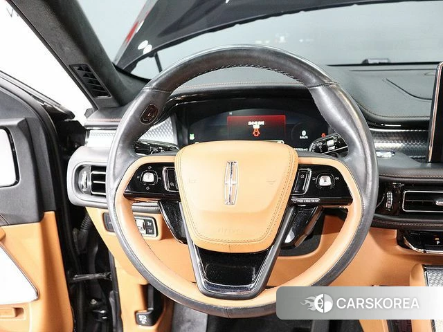 Lincoln Aviator 2nd generation 2021 Черный из Кореи, фото 4