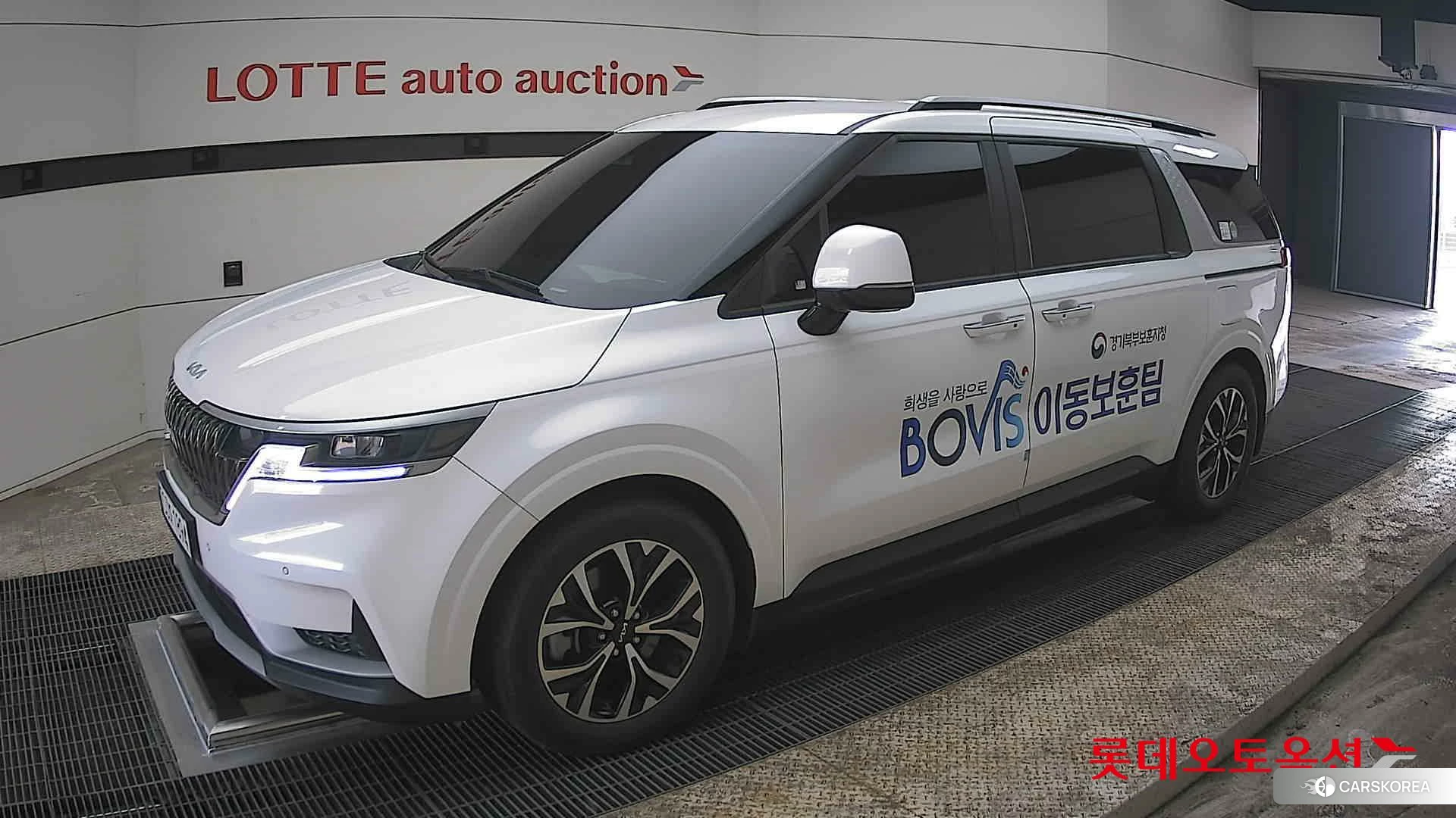 Kia Carnival 2023 Белый из Кореи, фото 4