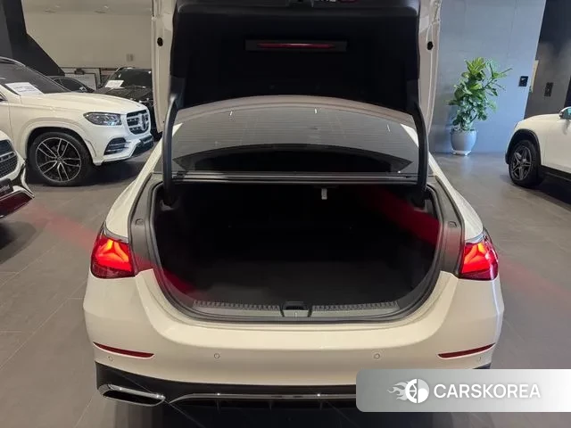 Mercedes-Benz E-Class W214 2025 Белый из Кореи, фото 4