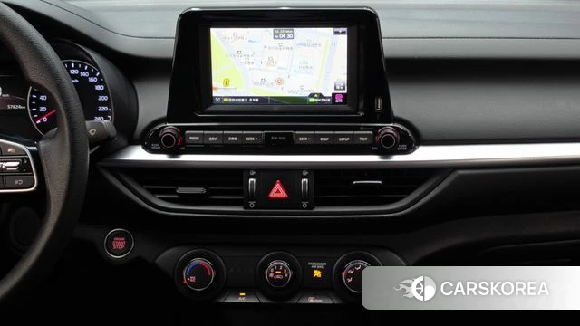 Kia The New K3 2nd generation 2022 Белый из Кореи, фото 4