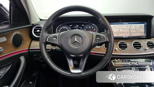 Mercedes-Benz E-Class W213 2018 Черный из Кореи, фото 4