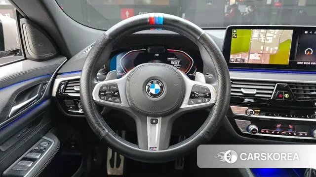 BMW 6 Series GT (G32) 2022 Серебристо-серый из Кореи, фото 4