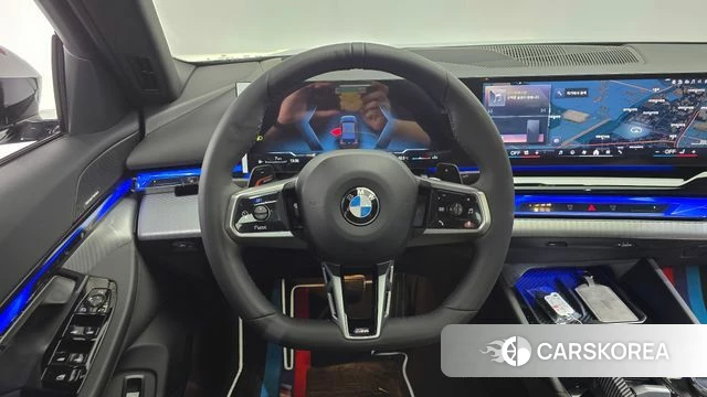BMW 5 Series (G60) 2026 Синий из Кореи, фото 4