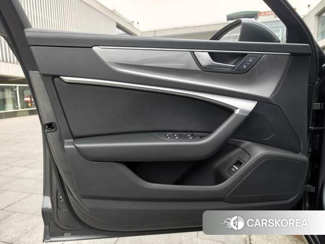 Audi A6L 2022 Темно-серый из Китая, фото 4
