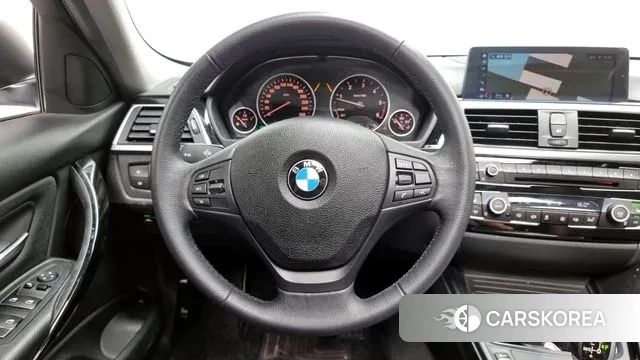 BMW 3 Series (F30) 2018 Белый из Кореи, фото 4