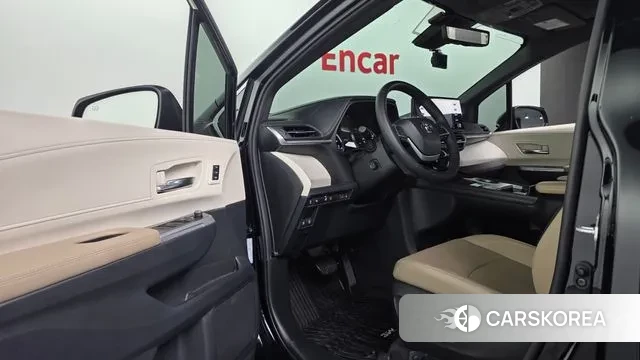 Toyota Sienna 4th Generation 2022 Черный из Кореи, фото 4