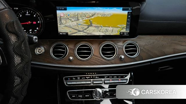 Mercedes-Benz E-Class W213 2018 Черный из Кореи, фото 4