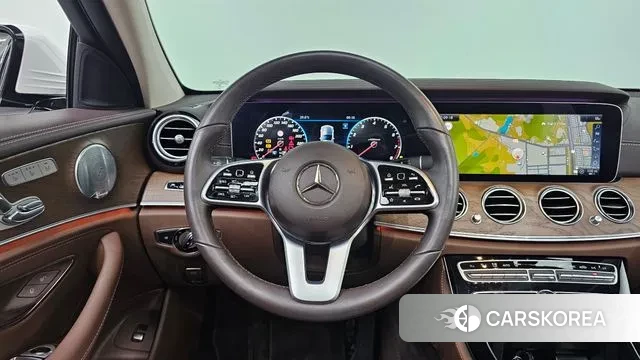 Mercedes-Benz E-Class W213 2019 Белый из Кореи, фото 4