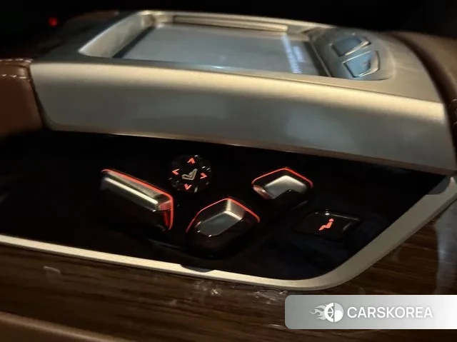 BMW 7 Series (G11) 2020 Белый из Кореи, фото 4