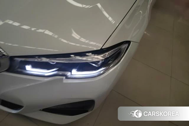 BMW 3 series 2021 Белый из Китая, фото 4