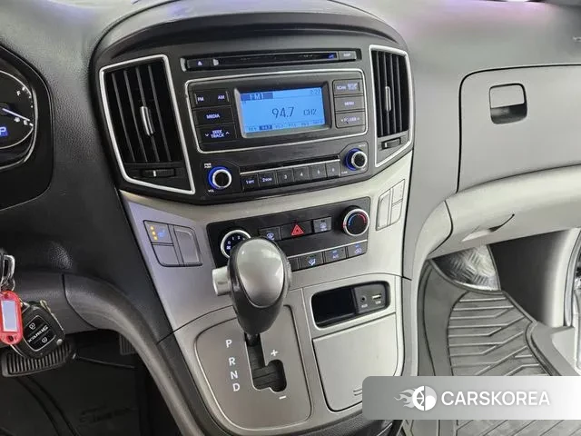 Hyundai The New Grand Starex 2019 Серебристо-серый из Кореи, фото 4