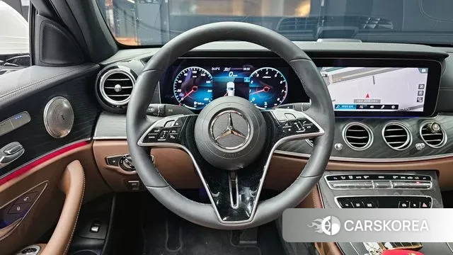 Mercedes-Benz E-Class W213 2022 Белый из Кореи, фото 4