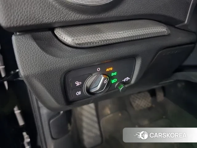 Audi New A3 2018 Черный из Кореи, фото 4