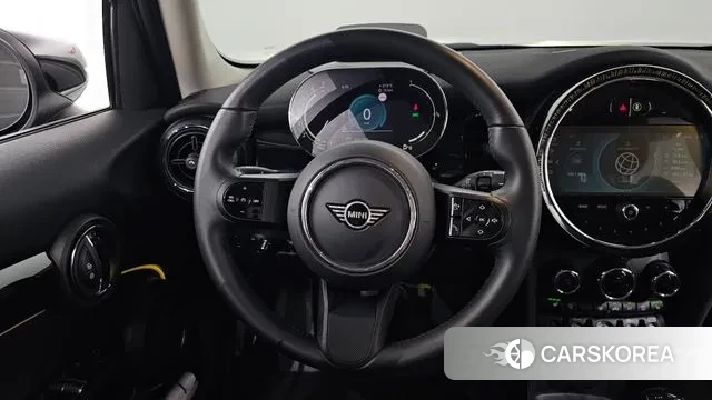 Mini Cooper 2023 Белый из Кореи, фото 4