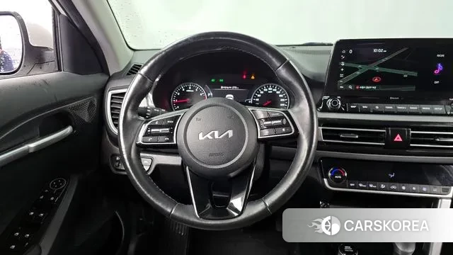 Kia Seltos 2022 Белый из Кореи, фото 4