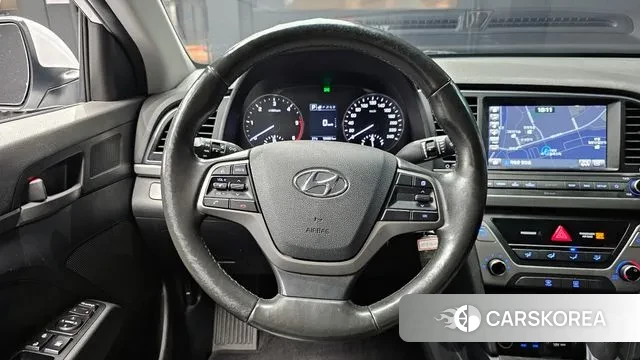 Hyundai Avante AD 2018 Белый из Кореи, фото 4