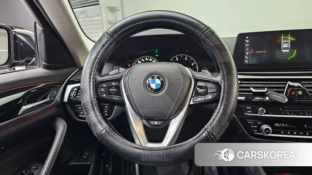 BMW 5 Series (G30) 2018 Черный из Кореи, фото 4