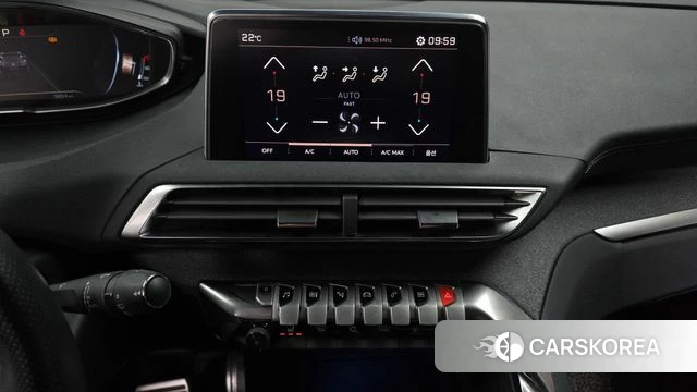 Peugeot 3008 second generation 2018 Белый из Кореи, фото 4