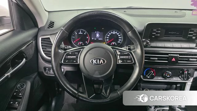 Kia Seltos 2021 Белый из Кореи, фото 4