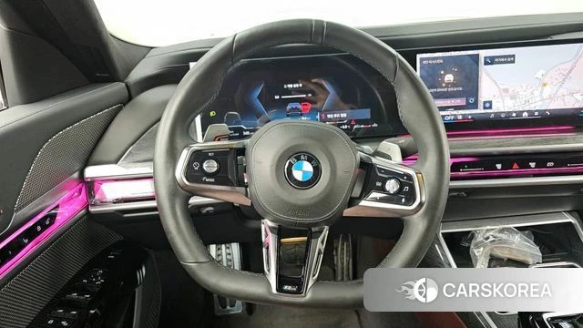 BMW 7 Series (G70) 2023 Черный из Кореи, фото 4