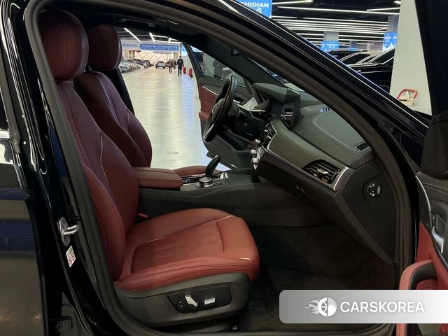 BMW 5 series PHEV id 4211024 из Китая 4