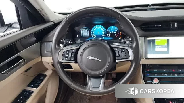 Jaguar XF (X260) 2018 Белый из Кореи, фото 4