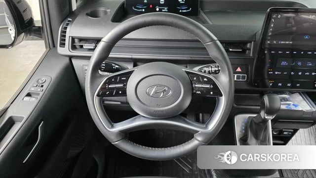 Hyundai Staria 2023 Белый из Кореи, фото 4