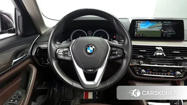 BMW 5 Series (G30) 2018 Черный из Кореи, фото 4