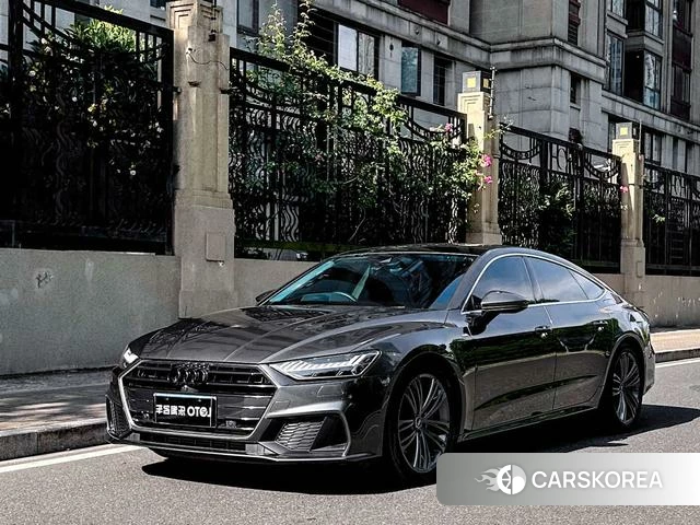 Audi A7 2023 Темно-серый из Китая, фото 4