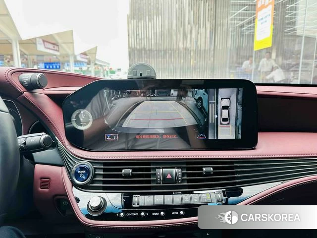 Lexus LS 2021 Серебристо-серый из Китая, фото 4