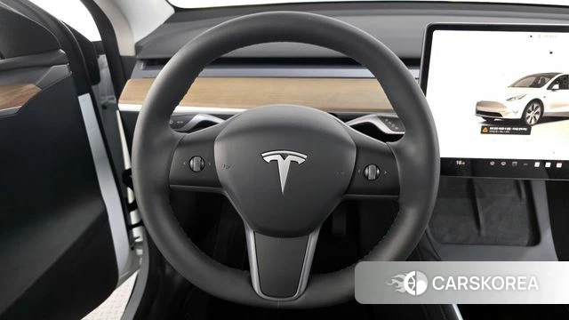 Tesla Model Y 2023 Белый из Кореи, фото 4