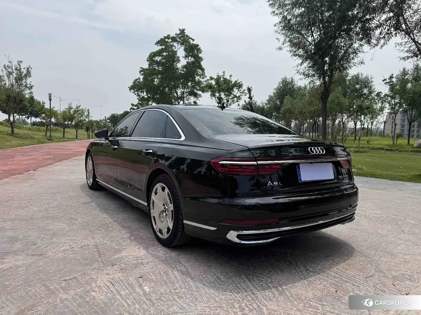 Audi A8 2022 Черный из Китая, фото 4