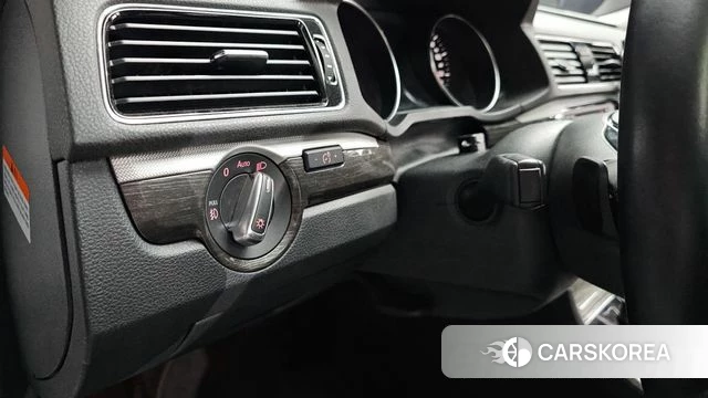 Volkswagen The New Passat 2018 Белый из Кореи, фото 4
