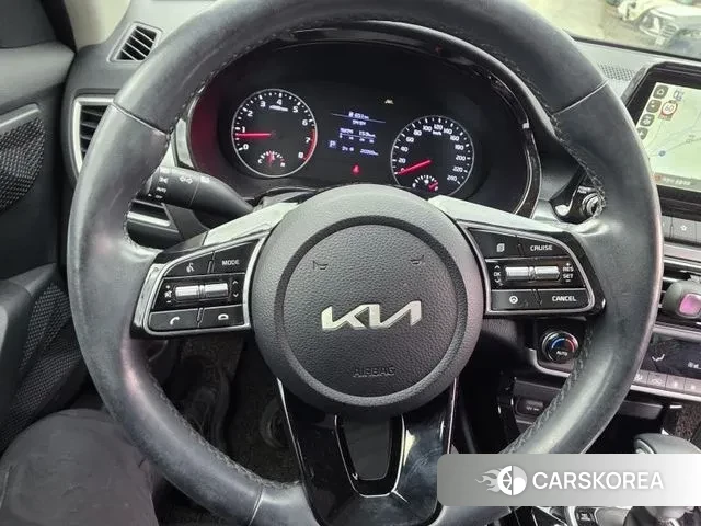 Kia Seltos 2021 Белый из Кореи, фото 4