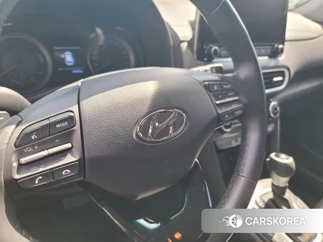 Hyundai Kona Hybrid 2019 Белый из Кореи, фото 4