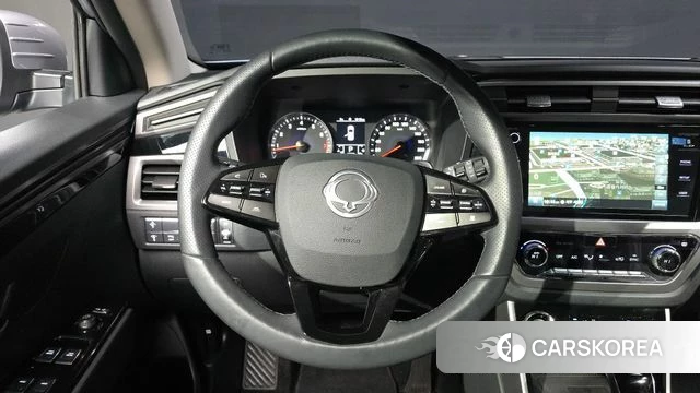 Ssangyong Beautiful Korando 2024 Серебристо-серый из Кореи, фото 4