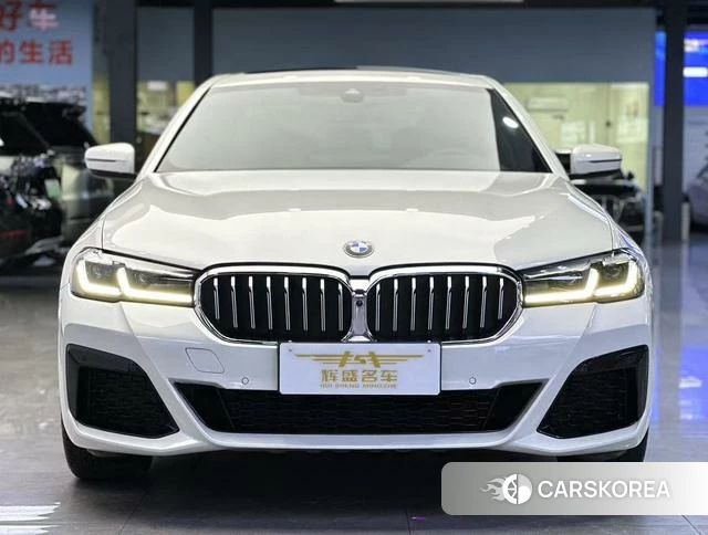 BMW 5 series 2022 Белый из Китая, фото 4