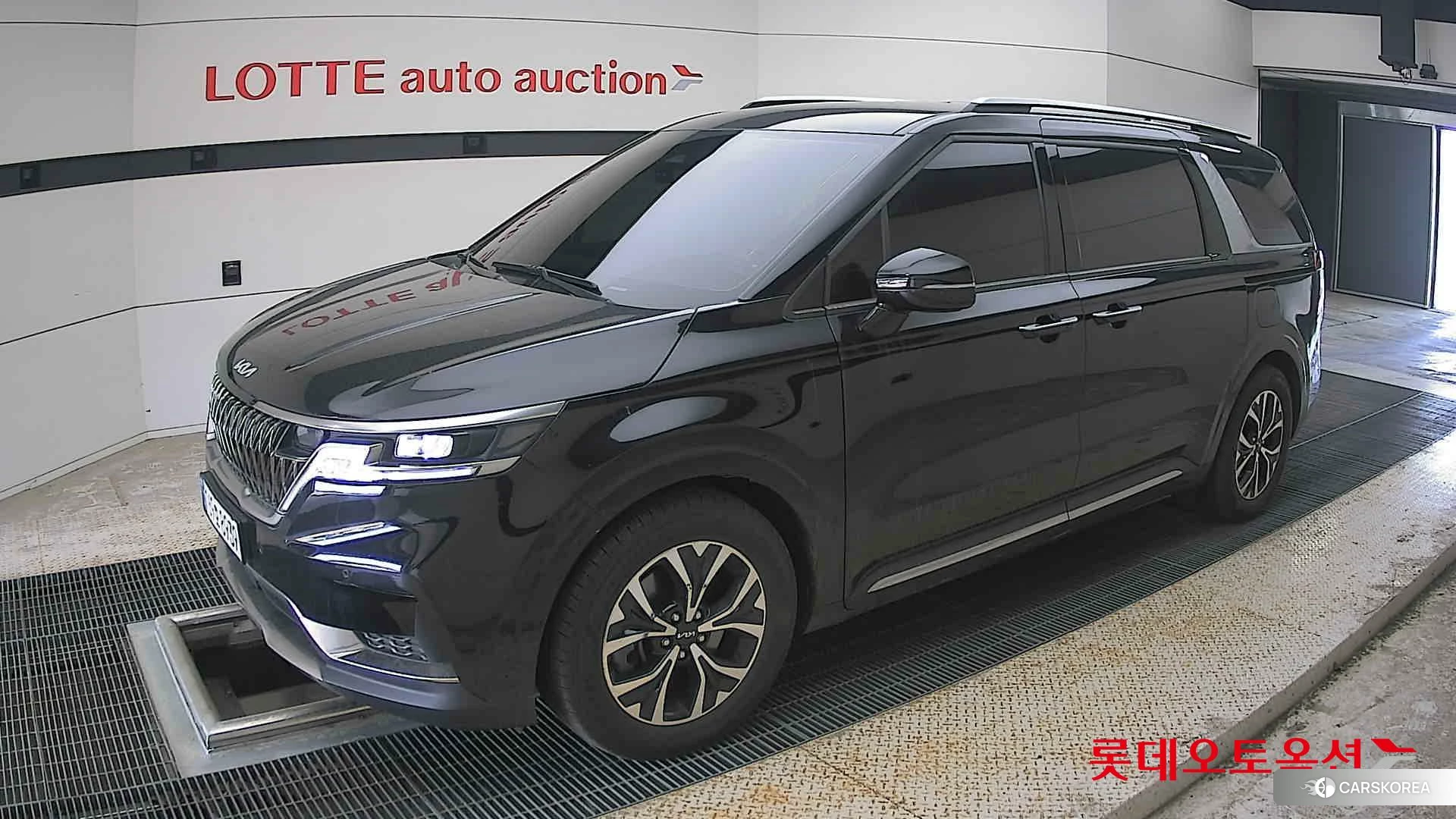 Kia Carnival 2023 Aurora Black Pearl из Кореи, фото 4