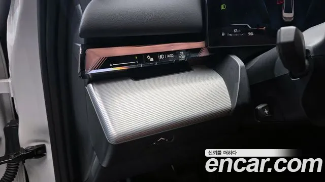 BMW 5 Series (G60) 2024 Белый из Кореи, фото 4