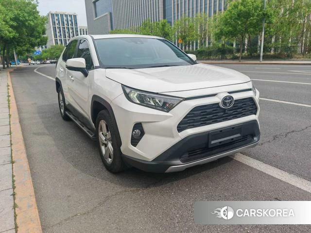 Toyota RAV4 Rongfang 2021 Белый из Китая, фото 4