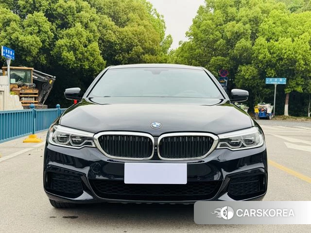 BMW 5 series 2020 Черный из Китая, фото 4