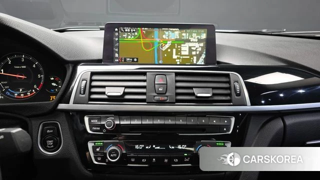 BMW 3 Series (F30) 2018 Белый из Кореи, фото 4