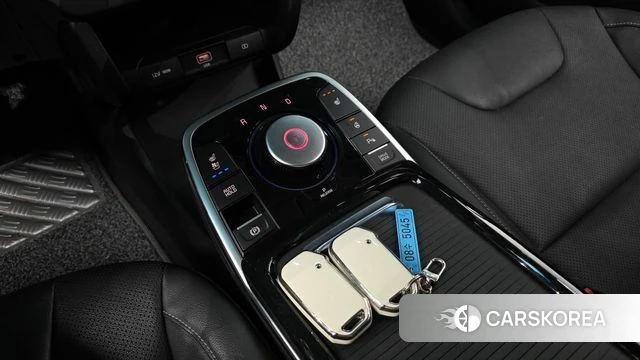 Kia Niro Plus 2023 Белый из Кореи, фото 4