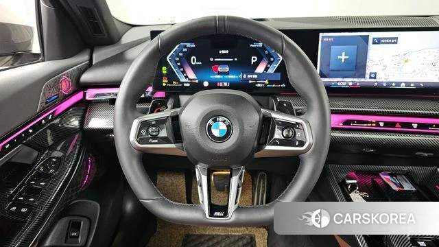 BMW 5 Series (G60) 2025 Серебристо-серый из Кореи, фото 4