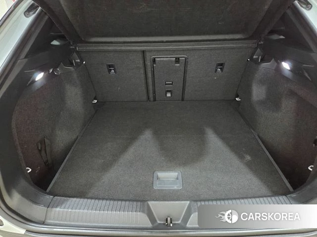 Volkswagen ID.4 2023 Белый из Кореи, фото 4