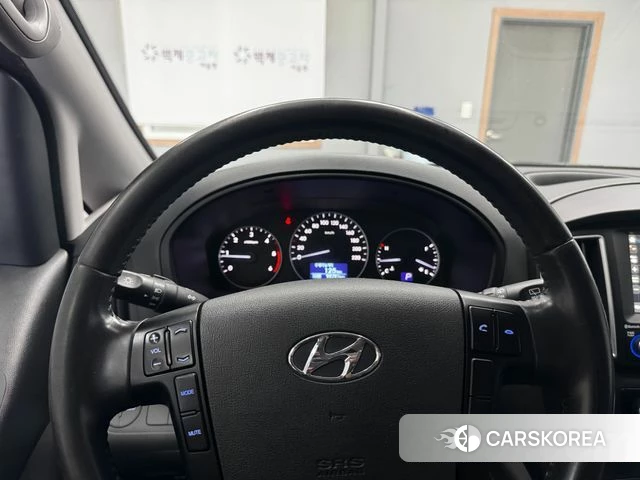 Hyundai The New Grand Starex 2018 Серебристо-серый из Кореи, фото 4