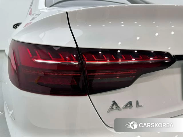 Audi A4L 2024 Белый из Китая, фото 4