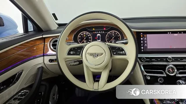 Bentley Flying Spur 3rd Generation 2022 Небесно-голубой из Кореи, фото 4
