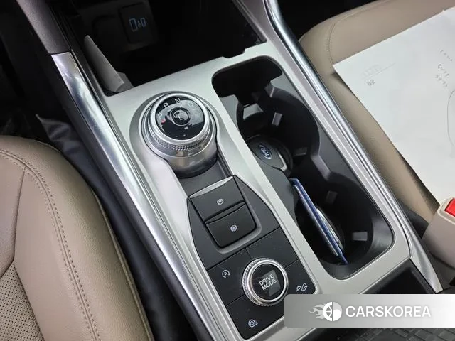 Ford Explorer 6th Generation 2023 Белый из Кореи, фото 4