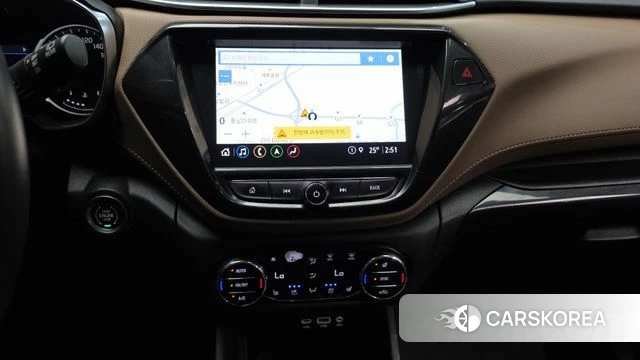 Chevrolet (GM Daewoo) Trailblazer 2021 Белый из Кореи, фото 4